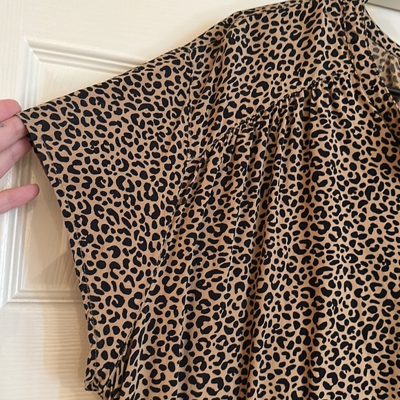 Leopard Button Up Top - Picture 3 of 4